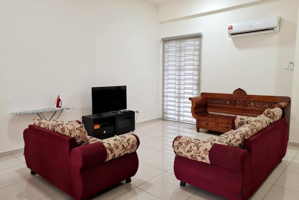 באייאן לפאס 3Storey House 13Pax Family Suite מראה חיצוני תמונה