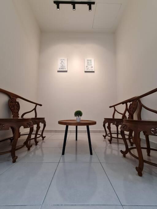 באייאן לפאס 3Storey House 13Pax Family Suite מראה חיצוני תמונה